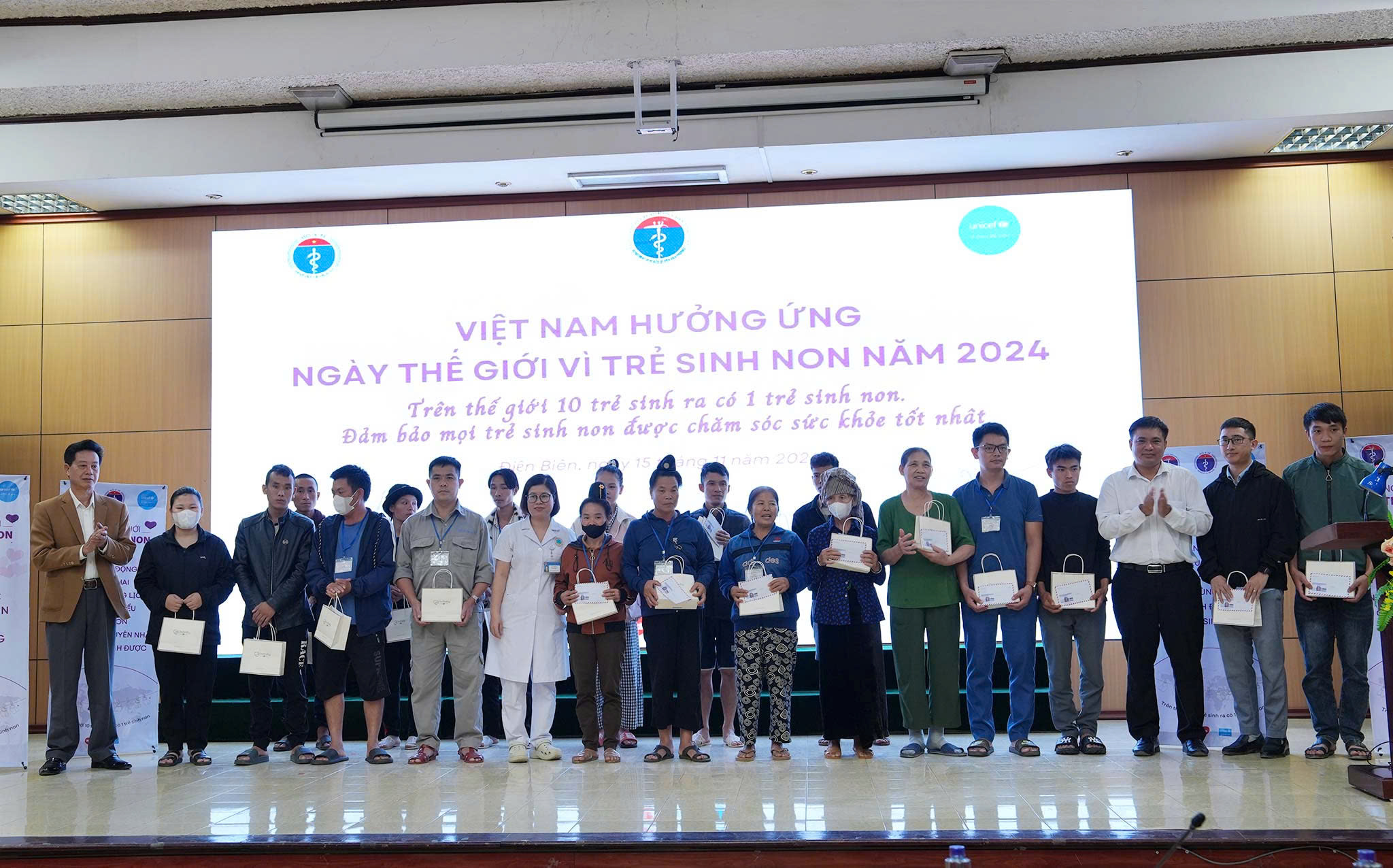 z6034461029457_d8029fd0c859b6614fb598acbc9ab617.jpg